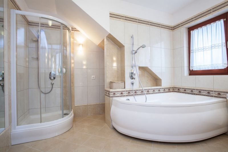 Space-Saving Alcove Tub